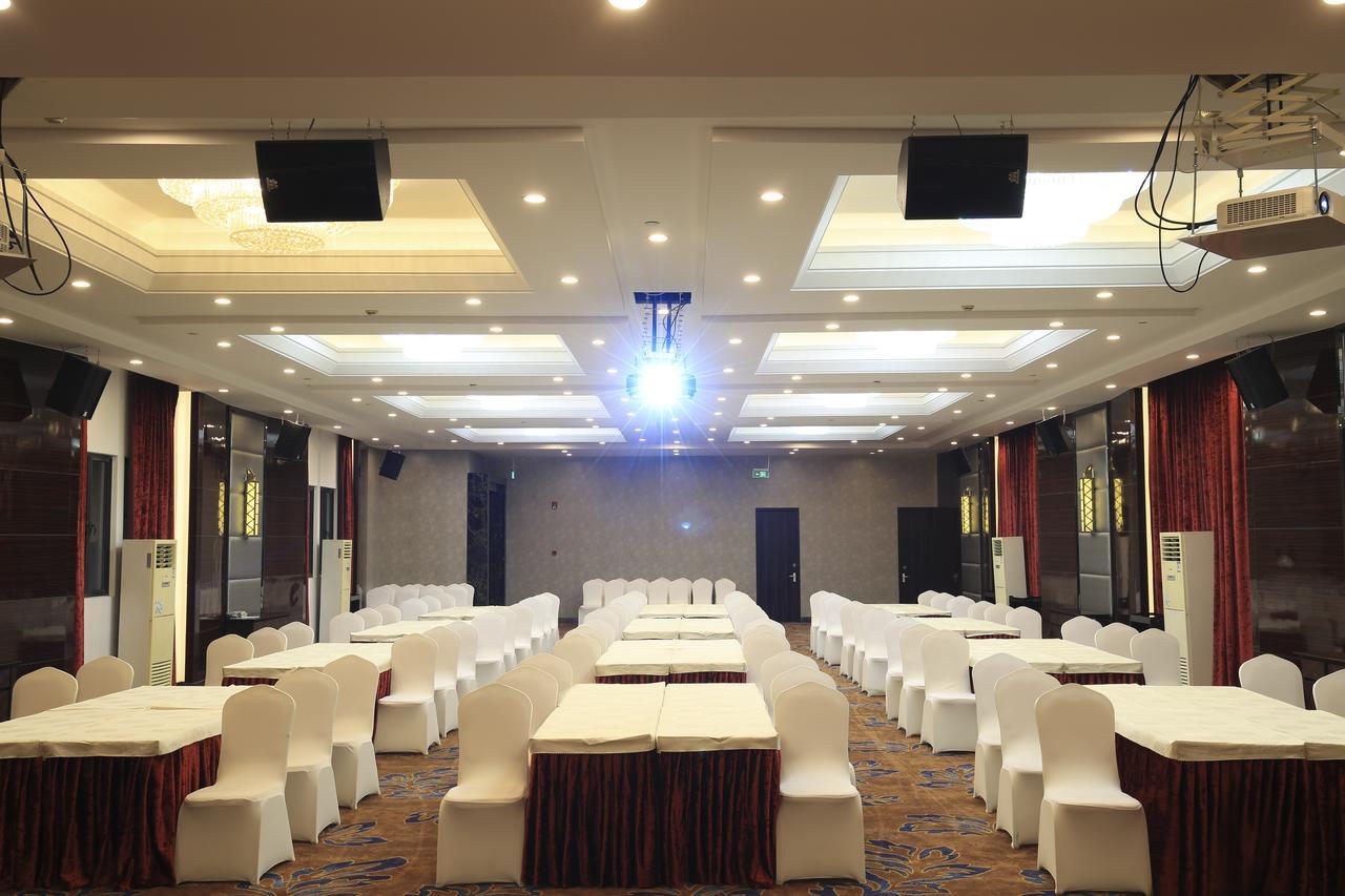 Crown Crystal Hotel Shanghai Exterior foto