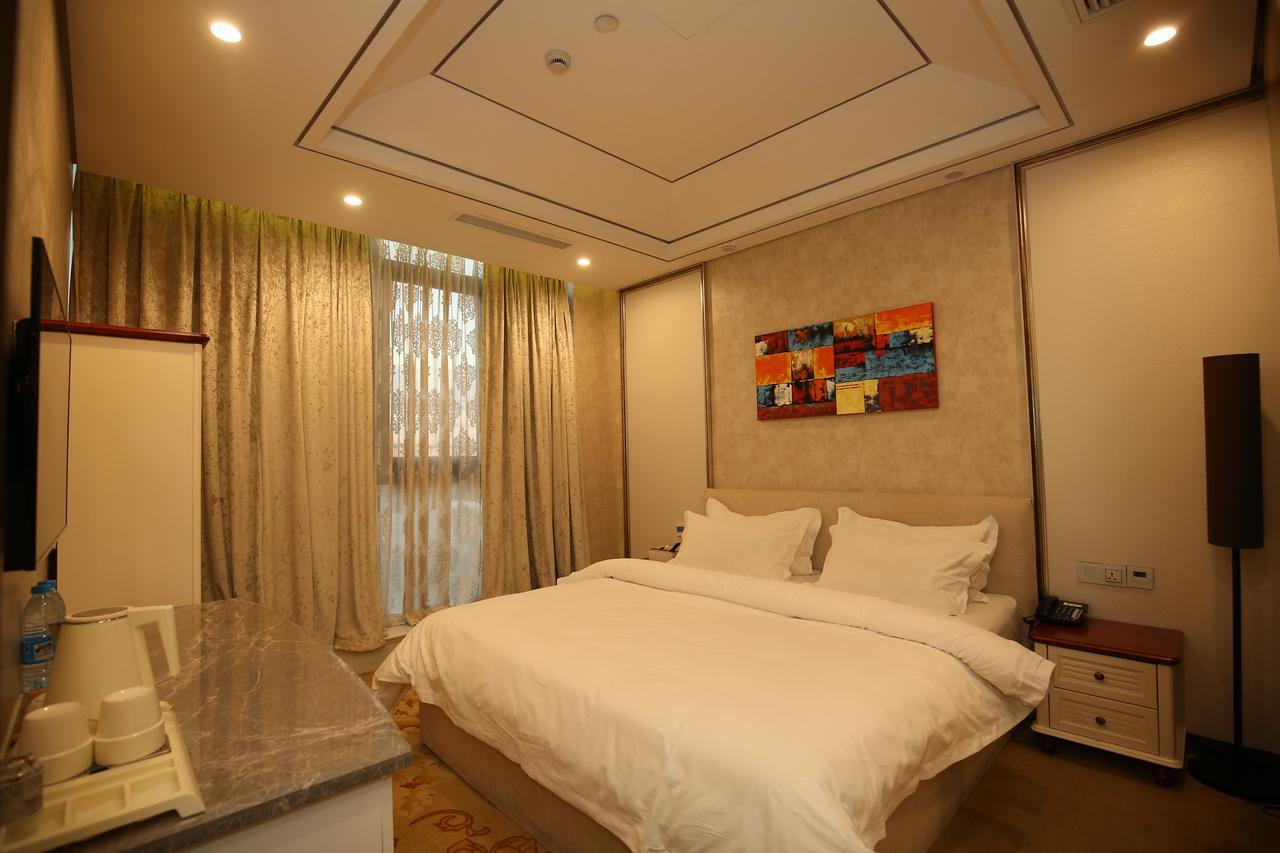 Crown Crystal Hotel Shanghai Exterior foto