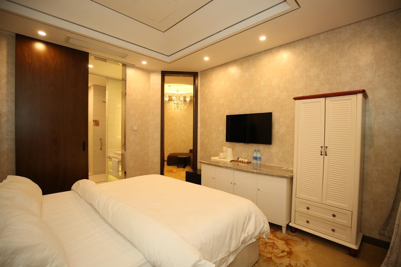 Crown Crystal Hotel Shanghai Exterior foto